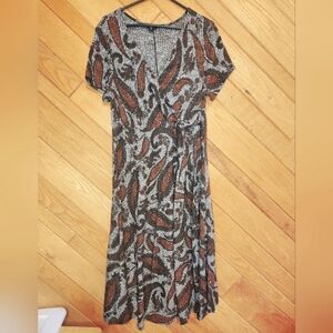 Tacera XL Gray and brown short sleeved paisley midi dress